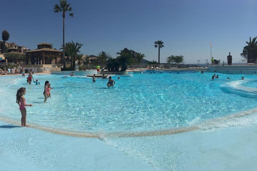 Dans Un Cadre D'Exception, Vue Mer Panoramique A Agay Cote D'Azur, Village Vacances Cap Esterel, T2 Avec Jardin, Golf, Climatisation, Wifi, 5 Piscines Сен-Рафаель Екстер'єр фото