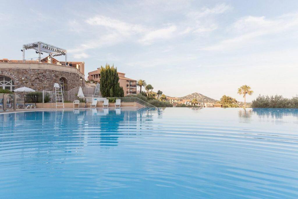 Dans Un Cadre D'Exception, Vue Mer Panoramique A Agay Cote D'Azur, Village Vacances Cap Esterel, T2 Avec Jardin, Golf, Climatisation, Wifi, 5 Piscines Сен-Рафаель Екстер'єр фото