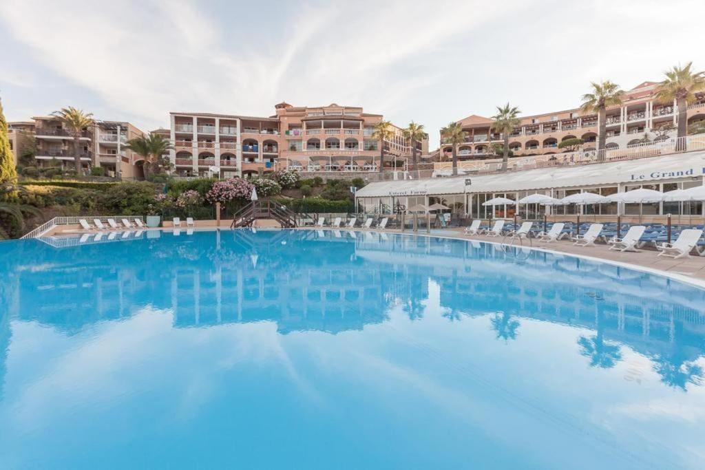 Dans Un Cadre D'Exception, Vue Mer Panoramique A Agay Cote D'Azur, Village Vacances Cap Esterel, T2 Avec Jardin, Golf, Climatisation, Wifi, 5 Piscines Сен-Рафаель Екстер'єр фото
