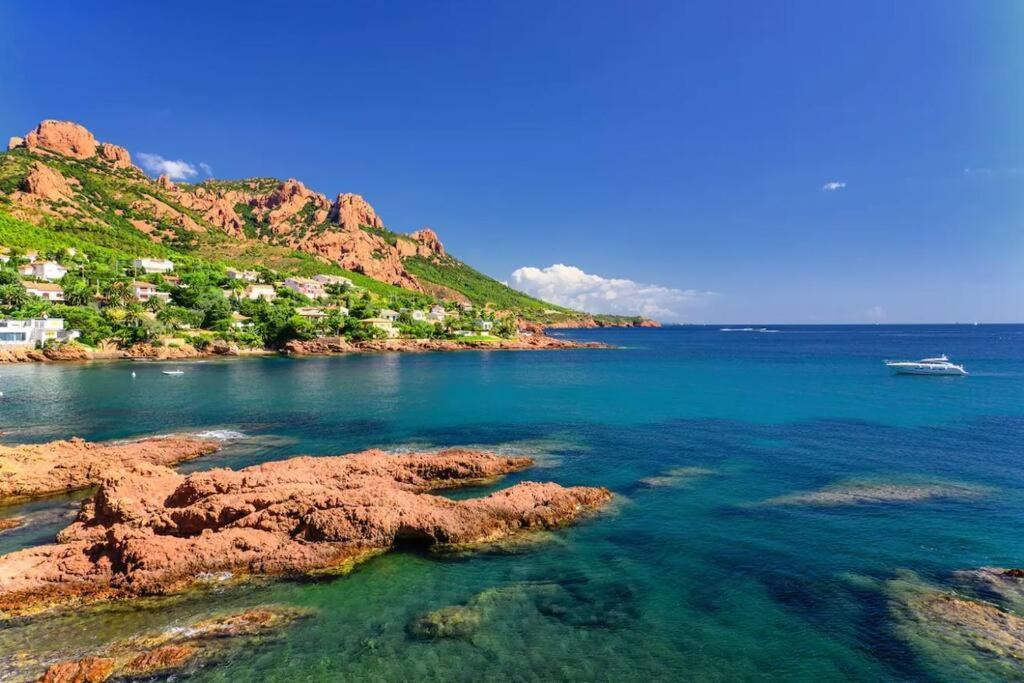 Dans Un Cadre D'Exception, Vue Mer Panoramique A Agay Cote D'Azur, Village Vacances Cap Esterel, T2 Avec Jardin, Golf, Climatisation, Wifi, 5 Piscines Сен-Рафаель Екстер'єр фото